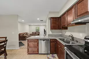 111 Coleridge Ct, Carrboro, NC 27510 - Photo 9