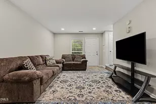111 Coleridge Ct, Carrboro, NC 27510 - Photo 7