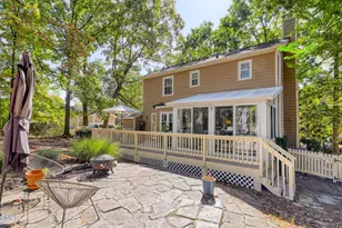 209 Rosehaven Dr, Raleigh, NC 27609 - Photo 23