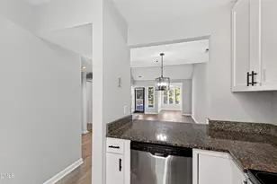 243 New Bern Pl, Raleigh, NC 27601 - Photo 11