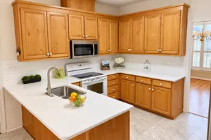 4925 Old Millcrest Ct, Raleigh, NC 27609 - Photo 5
