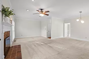 8338 Wycombe Ln, Raleigh, NC 27615 - Photo 9