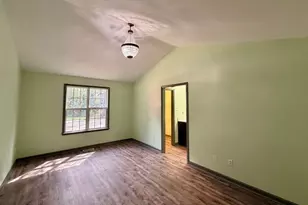 536 Madison Ave, Princeton, NC 27569 - Photo 25