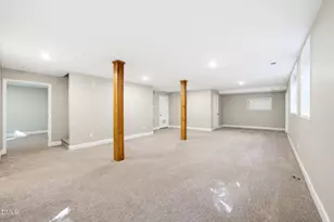 204 Woodleaf Dr, Chapel Hill, NC 27516 - Photo 47