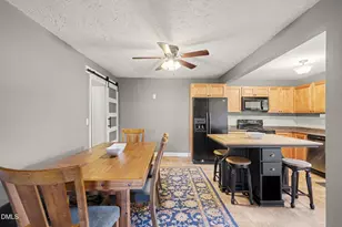 211 Burton Ave, Dunn, NC 28334 - Photo 23
