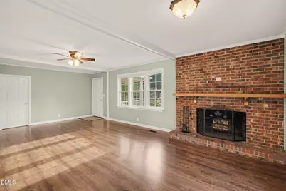 211 Burton Avenue, Dunn, NC 28334 - Photo 3