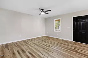107 S 4th St, Sanford, NC 27330 - Photo 17