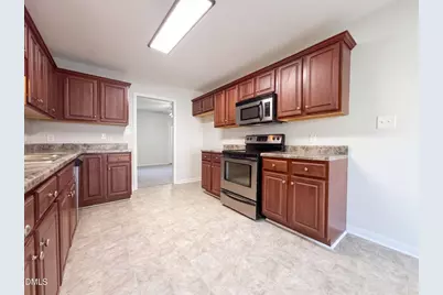 123 Gatwick Court, Clayton, NC 27520 - Photo 5