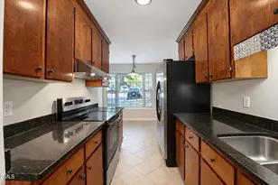 2860 Wycliff Rd, Raleigh, NC 27607 - Photo 17