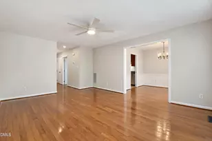 2860 Wycliff Rd, Raleigh, NC 27607 - Photo 9