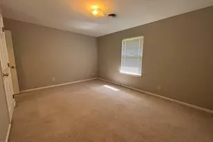 1630 Oxford Rd, Henderson, NC 27536 - Photo 13