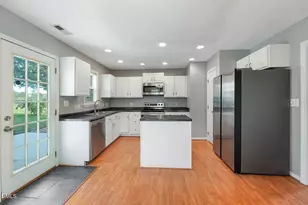 1704 Crag Burn Ln, Raleigh, NC 27604 - Photo 7