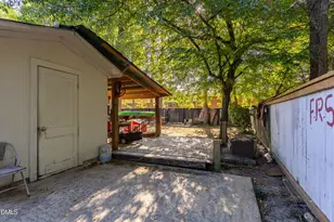 1007 S Crescent Dr, Smithfield, NC 27577 - Photo 37