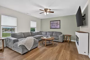 206 Yadkin St, Clayton, NC 27520 - Photo 17
