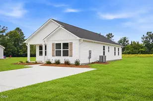 223 Rae St, Warsaw, NC 28398 - Photo 3