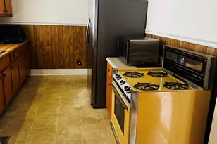 111 W Summit Ave, Burlington, NC 27215 - Photo 17