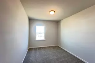 1312 Hollyview Ave, Durham, NC 27703 - Photo 7