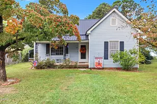 104 N 12th St, Erwin, NC 28339 - Photo 3
