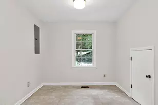 411 Yorktown Dr, Chapel Hill, NC 27516 - Photo 13