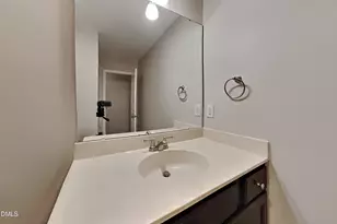 139 Parkers Pointe Dr, Benson, NC 27504 - Photo 15