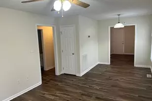607 W Anderson St, Selma, NC 27576 - Photo 3