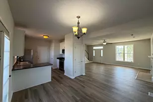 4406 Battle Forest Rd, Hope Mills, NC 28348 - Photo 7
