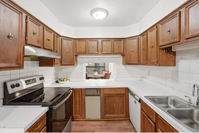 4100 Five Oaks Unit 6, Durham, NC 27707 - Photo 9