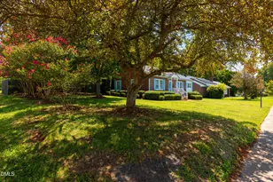 223 S 3rd Ave, Siler City, NC 27344 - Photo 19