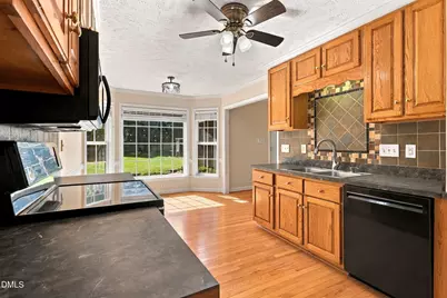 729 Dalmore Drive, Fayetteville, NC 28311 - Photo 17