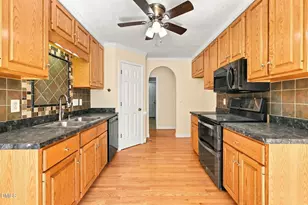 729 Dalmore Dr, Fayetteville, NC 28311 - Photo 15