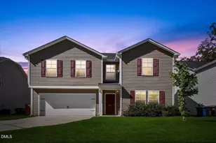 403 N Lincoln St, Benson, NC 27504 - Photo 1