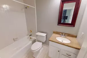 1066 Washington St, Raleigh, NC 27605 - Photo 7