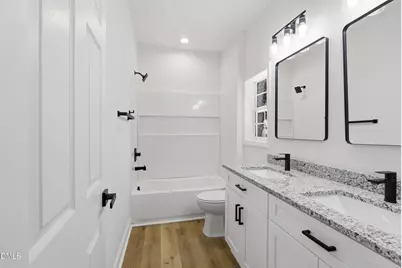 924 E Davis Street, Burlington, NC 27215 - Photo 13