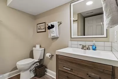 5412 Farley Drive, Raleigh, NC 27609 - Photo 23