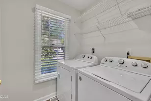 102 Cove Creek Dr, Cary, NC 27519 - Photo 9
