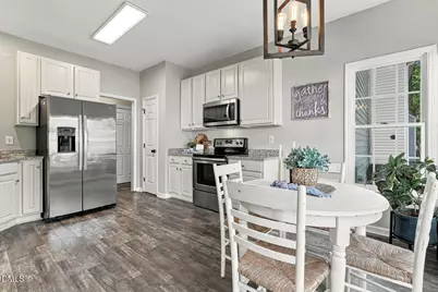9004 Erinsbrook Drive, Raleigh, NC 27617 - Photo 15