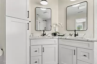 9004 Erinsbrook Drive, Raleigh, NC 27617 - Photo 31