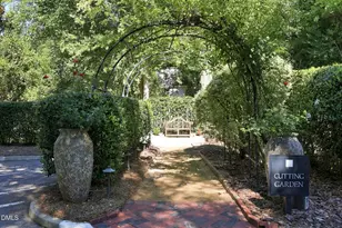 2801 Glenwood Gardens Ln, Raleigh, NC 27608 - Photo 25