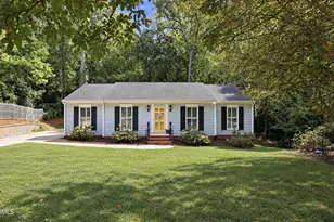 2404 Rockridge Ct, Raleigh, NC 27612 - Photo 1