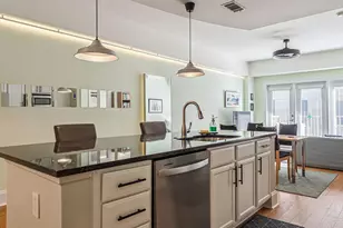 222 Glenwood Ave, Raleigh, NC 27603 - Photo 9