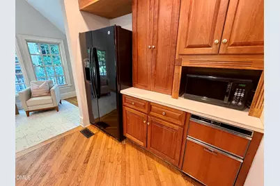806 E Franklin Street, Chapel Hill, NC 27514 - Photo 11