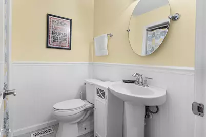 203 Barbary Court, Cary, NC 27511 - Photo 9