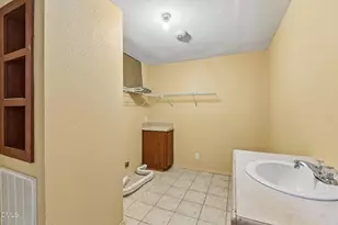 160 E Forest Oaks Dr, Sanford, NC 27330 - Photo 17