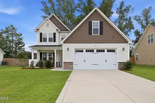 675 Amusement Dr, Hope Mills, NC 28348 - Photo 1