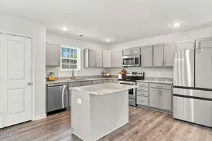 312 Mann St, Sanford, NC 27332 - Photo 9