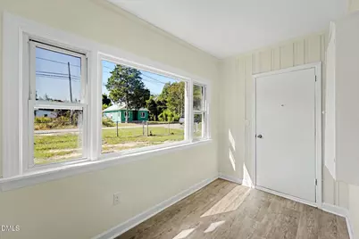 1009 W New Hampshire Avenue, Southern Pines, NC 28387 - Photo 15