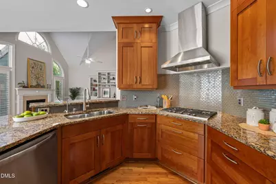 408 Parkview Crescent, Chapel Hill, NC 27516 - Photo 7