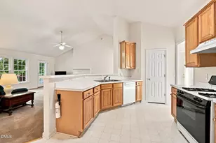 6905 Whittlesea Pl, Raleigh, NC 27616 - Photo 11