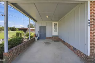 604 N Saratoga St, Stantonsburg, NC 27883 - Photo 33
