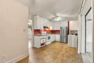 604 N Saratoga St, Stantonsburg, NC 27883 - Photo 9
